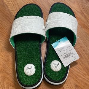 MENS SIZE 12 GOLF REEFS